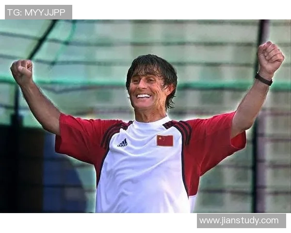 国际足球明星米卢的传奇人生与辉煌成就揭秘