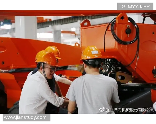 武汉排球队中路突破革新探索新战术提升整体实力与团队协作